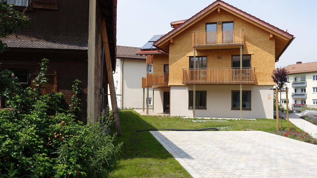 Außenansicht-Chalet-Marienbrunnen-Parkplatz Außenansicht-Chalet-Marienbrunnen-Parkplatz